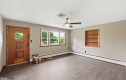 1943 WEST Boulevard, MALAGA, NJ 08328