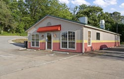 310 E 3rd Street, Grove, OK 74344