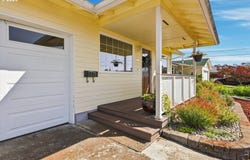 1323 GARDEN Way, Woodburn, OR 97071