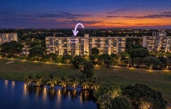 3520 Oaks Way, Pompano Beach, FL 33069