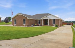 1654 County Road 393, Killen, AL 35645
