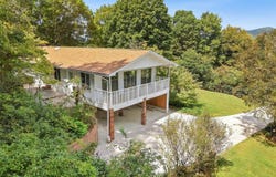 347 E Chestnut Hill Rd, Townsend, TN 37882