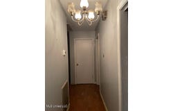 4211 Meadowlane Drive, Jackson, MS 39206