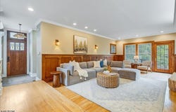 44 Dodd St, Montclair Twp., NJ 07042-5020