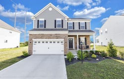 1193 Cunningham Avenue, Pataskala, OH 43062