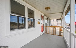 19 W 9TH Street, MARCUS HOOK, PA 19061
