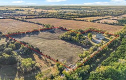 1370 N River Rd, Mulvane, KS 67110