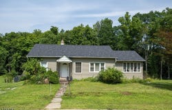 91 Sterling St, Franklin Boro, NJ 07416-1528