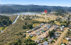 5 POND Ln, Lakeside, OR 97449