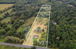 900 E Dowling Road, Hastings, MI 49058