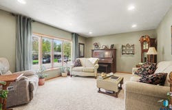 806 6th Ave SE, Pipestone, MN 56164