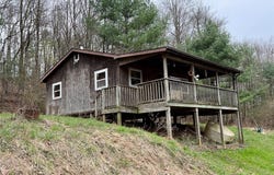 Hanson Road, Beverly, OH 45715