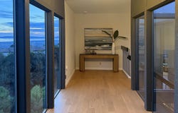 14 Hillcrest Ct, Oakland, CA 94619
