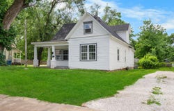 824 W Elm Street, Springfield, MO 65806