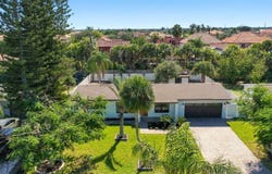 356 W EXETER Street, SATELLITE BEACH, FL 32937