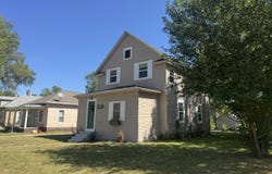 842 Utah Ave SE, Huron, SD 57350