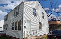 1005 Nela View Road, Cleveland Heights, OH 44112