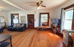 211 Indian Ave, Hastings, IA 51540