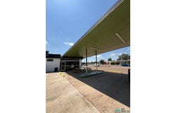 2320 N Main St, Clovis, NM 88101