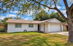 6730 Spring Manor St, San Antonio, TX 78249
