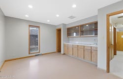 327 E Airport Drive, Carthage, MO 64836