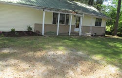 206 Piney Point Dr NW, Cullman, AL 35055