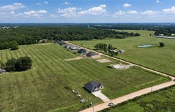 2510 Peterson Road, Gentry, AR 72734