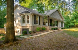 330 Lannes Dr, Killen, AL 35645