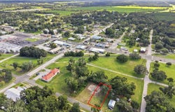105 SW 2nd St, Chiefland, FL 32626