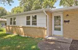 1214 7th Street, Monett, MO 65708