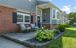 1704 Redbush Avenue, Kettering, OH 45420