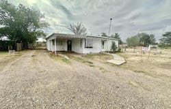 301 S Date, Plainview, TX 79072