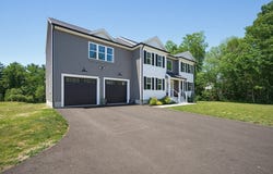 1479 Main St, Acushnet, MA 02743