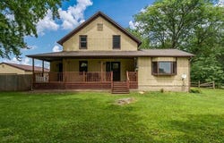 7018 BEST Road, PECATONICA, IL 61063