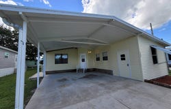 5609 Obey Pl, Micco, FL 32976