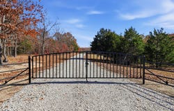 170 Ee Highway, Thayer, MO 65791