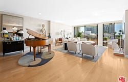 321 N Oakhurst Dr, Beverly Hills, CA 90210