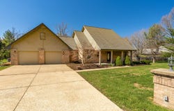 15 Lake Indian Hills Circle, Carbondale, IL 62901