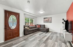 8292 NE SNOWBERRY Loop, Vancouver, WA 98660