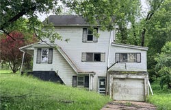 7 Short Ave, Chartiers, PA 15301