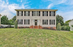 128 Diamond Rd, Salem, VA 24153
