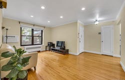 44 Terrace Circle, Great Neck, NY 11021