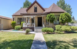 678 N Court Ave, Burns, OR 97720