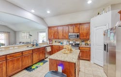 18 Pleasant Valley, Sanger, TX 76266