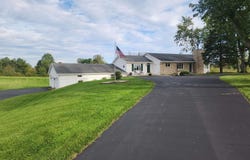 10695 S 200 W Road, Geneva, IN 46740