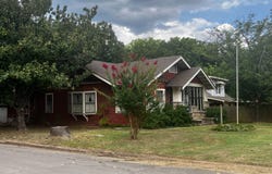 306 West Avenue E, Heavener, OK 74937