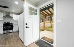 605 E Oak Street, Ozark, MO 65721