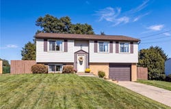 206 Win Ridge Dr, Moon/Crescent Twp, PA 15108
