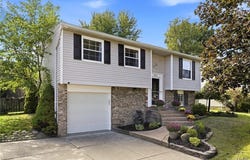4843 Jacks Trl, Buffalo, NY 14219