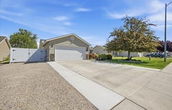 8021 Canyon, Pasco, WA 99301